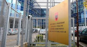 Gjykatat që e matin drejtësinë me frikë
