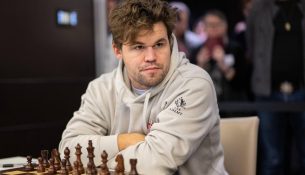 Magnus Carlsen e mposht ChatGPT-në në shah pas vetëm 53 lëvizjesh