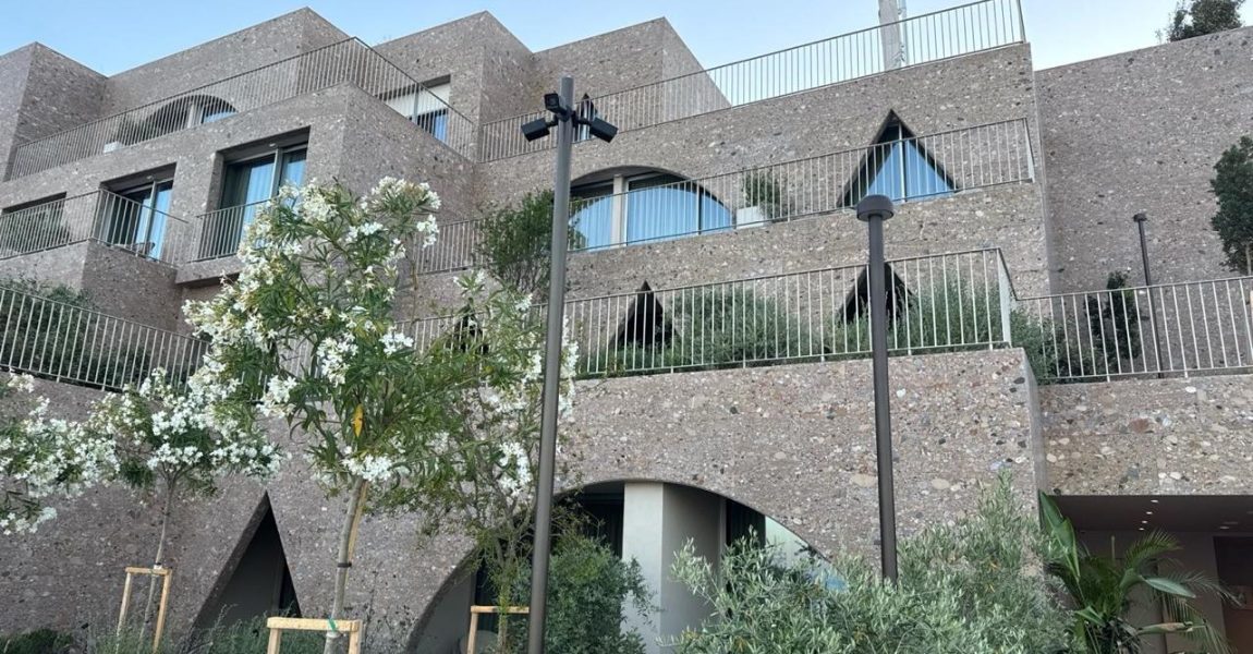 Green Coast Hotel MGallery – Kur heshtja ndërtohet mbi gurë