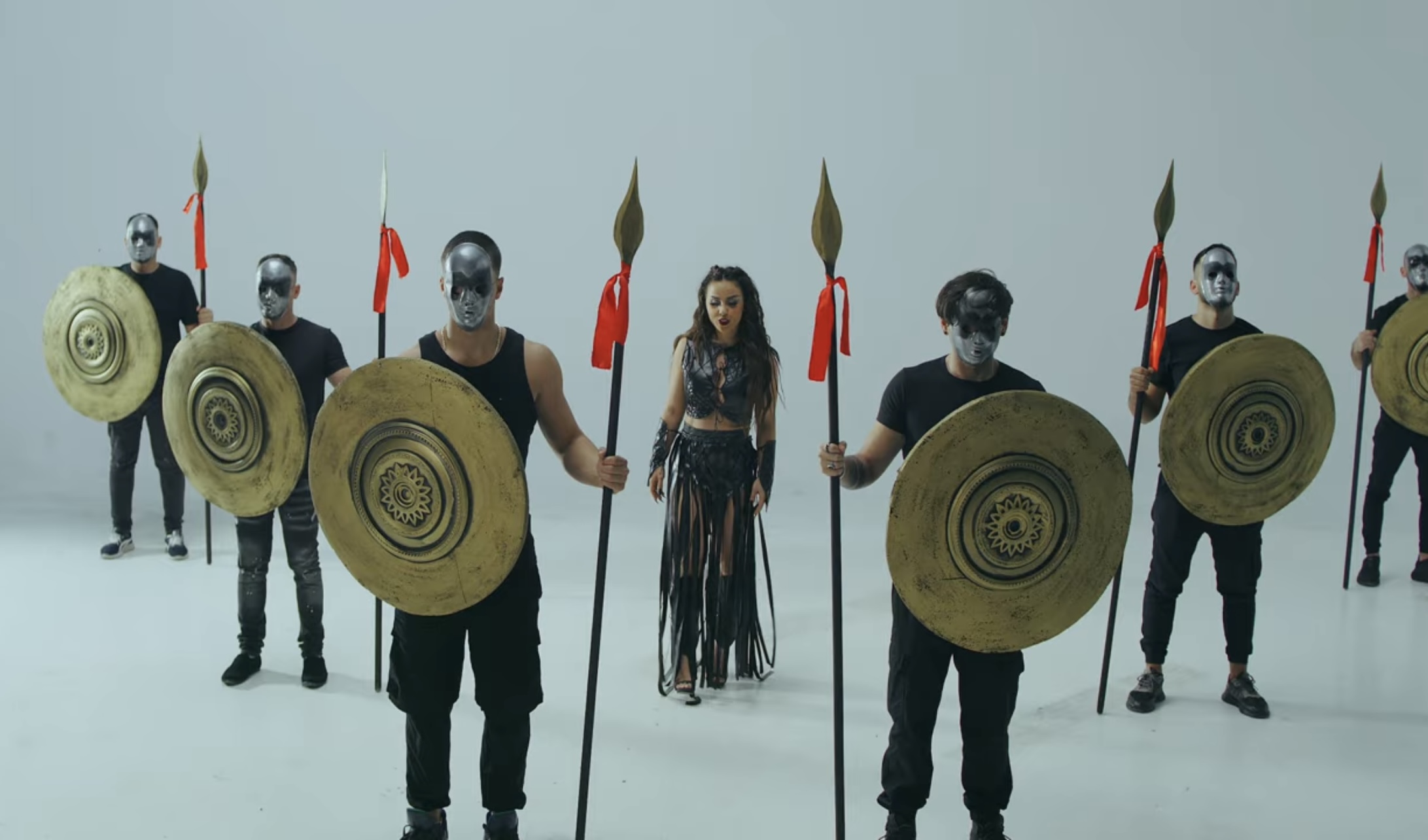 Lindita Halimi kthehet me “Battlefield of Love”: Një tjetër kapitull në betejën e saj muzikore