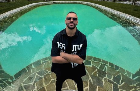 2Ton mbyll verën ashtu siç nuk e prisnim