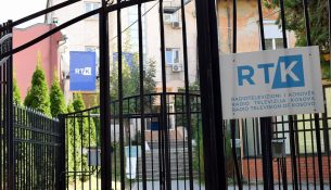 “700 punonjës të RTK-së pa paga” – të mërkurën nis protesta e përgjithshme para Kuvendit dhe Qeverisë  