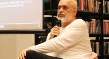 Rama paralajmëron ndjekje penale për bllokuesit e hapësirave publike në Tiranë