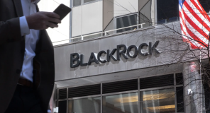BlackRock ndërpreu bisedimet për “Fondin e Ukrainës” pas fitores së Trump 