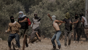 Kolonët izraelitë sulmojnë gazetarët e Deutsche Welle në Bregun Perëndimor