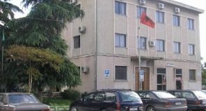 Dorëheqje masive në Bashkinë e Elbasanit