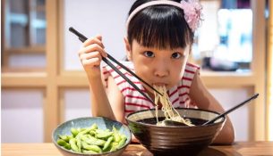 A është dieta vegane e sigurt për fëmijët?