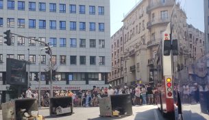 Nis bllokada totale e rrugëve në Serbi