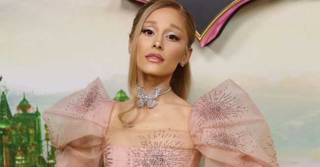 Ariana Grande premton rikthim në skenë pavarësisht roleve të reja në filma
