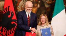 Meloni e çon Shqipërinë në qendër të politikës së re të migracionit në BE