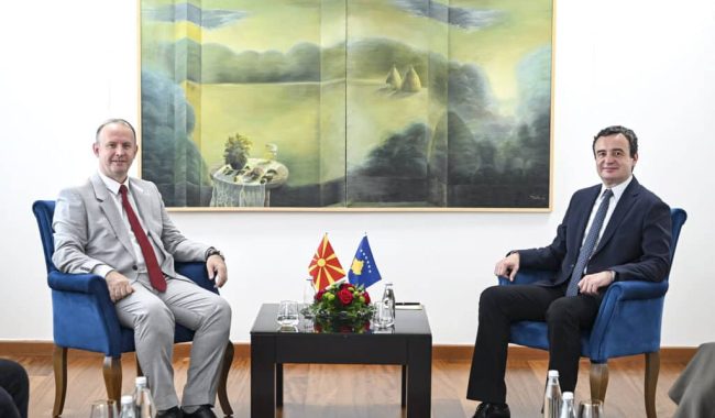 Kurti e Gashi diskutojnë për raportet dypalëshe Kosovë – Maqedonia e Veriut