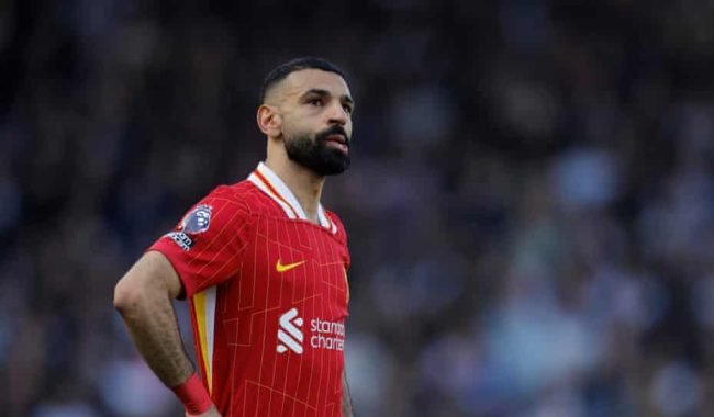 “A mund të na tregoni si vdiq?”: Mohamed Salah kritikon UEFA-n për homazhin ndaj ‘Pelé-së palestinez’