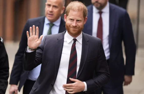 Princi Harry thyen heshtjen pas skandalit në Sentebale