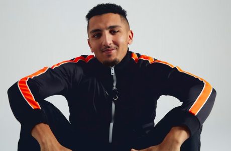 Morad sjell energjinë e tij në Tiranë pas suksesit në Kosovë