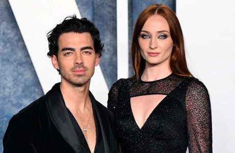 “Ka harruar që është nënë” – Sophie Turner përballet me komente jo të mira