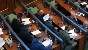 Lista Serbe dorëzon ankesë pas mosmiratimit të listës së saj nga KQZ-ja