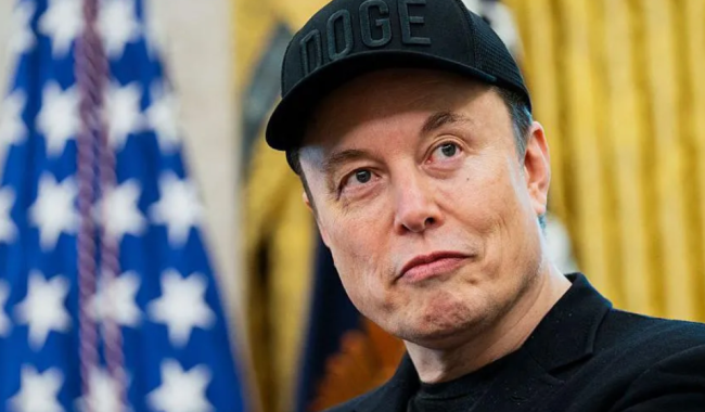 Apple hedh poshtë pretendimet e Musk për paragjykime në App Store