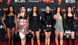 KATSEYE triumfon me “Touch” në MTV VMAs