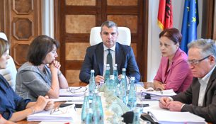 Banka e Shqipërisë ul komisionet e pagesave dhe konfirmon stabilitetin financiar