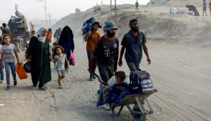 Mijëra palestinezë largohen teksa trupat izraelite hyjnë në qytetin e Gazës