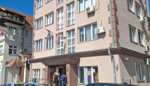 Komuna e Mitrovicës së Veriut pezullon Fondin Shëndetësor e Pensional të Serbisë