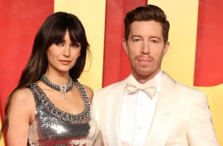 Nina Dobrev e thyer pas ndarjes me Shaun White