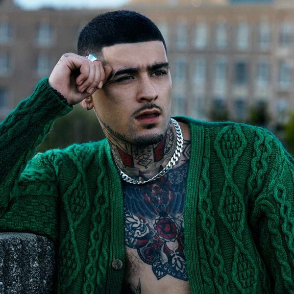 Zayn Malik reagon pas videos virale në Manchester