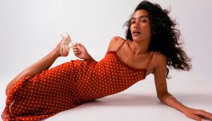Olivia Dean publikon albumin e dytë “The Art of Loving”