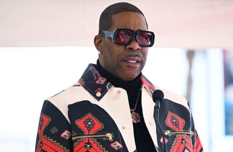 Busta Rhymes kundërpadit ish-asistentin për “akuza të fabrikuara” mbi dhunë fizike