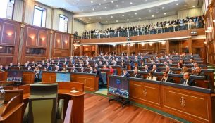 Njohësit shohin ‘anomali’ në aktgjykimin e Gjykatës Kushtetuese