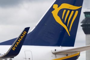 Ryanair thotë se deri në 600 fluturime në ditë do të anulohen gjatë grevës në Francë