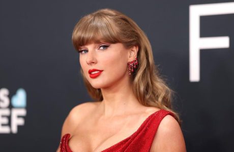 Taylor Swift paguan kompozitorët për meloditë e huazuara në heshtje