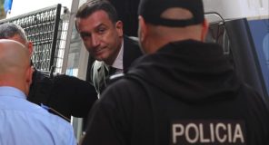 Kthejeni në zyrë Veliajn, ose mbajeni në burg dhe lejoni qytetin të votojë