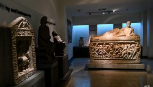 Zhduken statuja romake nga Muzeu Kombëtar i Sirisë