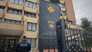 Prokuroria nis hetimet për tentim-vrasjen e një zyrtari të BE-së