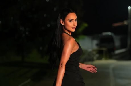 Egli Tako reagon në grupin e saj: “Mos përdorni gjuhë urrejtjeje, jemi këtu për të dhuruar dashuri”