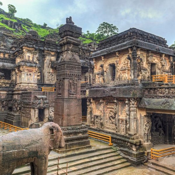 “Mrekullia e tetë”: Tempulli Kailasa