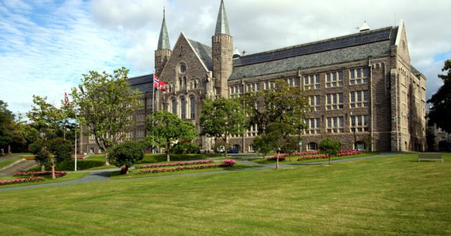 Një figurë 800-vjeçare e Krishtit zbulohet rastësisht në Norvegji