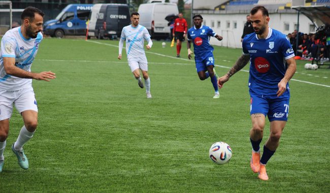 Trajneri i Superligës jep dorëheqje