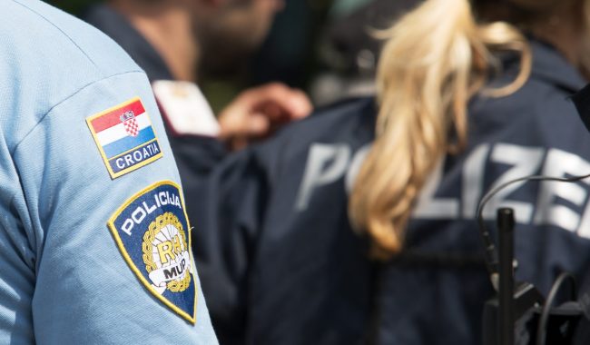 39 vjeçari nga Kosova paditet në Kroaci për vendosjen e flamurit shqiptar