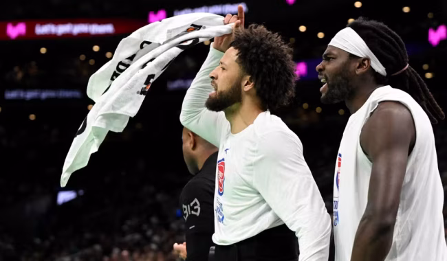 Hornets befasojnë Raptors dhe i ndërpresin serinë