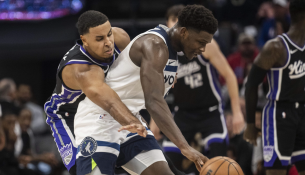 “Mbretërit” shpëtojnë në shtesë nga “Ujqit”