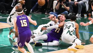 Triumfi i radhës i Lakers