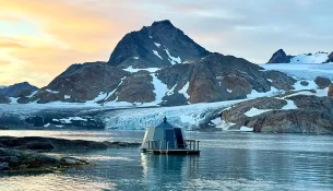 Kabina lundruese në Grenlandë që ofron përvojën më të izoluar në botë