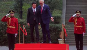 Kosova shkon në samitin për Planin e Rritjes në Tiranë mes rrezikut të humbjes së fondeve të BE-së