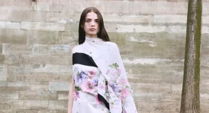 Jonathan Anderson prezanton koleksionin e para-vjeshtës 2026 për Dior