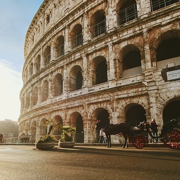 Stacionet e metrosë në Romë transformohen në atraksione turistike