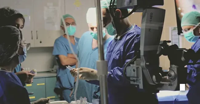 Kornea e printuar në 3D rikthen shikimin për herë të parë në botë