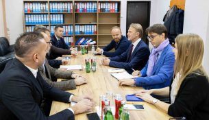 Orav mirëpret dorëzimin e pushtetit në veri, kërkon angazhim me Qeverinë