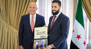 Al-Sharaa merr letër nga Trump: Je lider i madh, do të ndihmoj